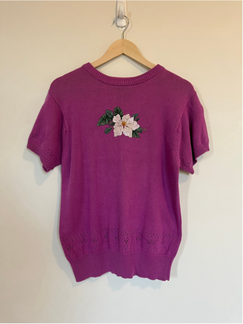 Vintage Knit Short Sleeve Sweater Floral Embroidered Bright Purple Cotton